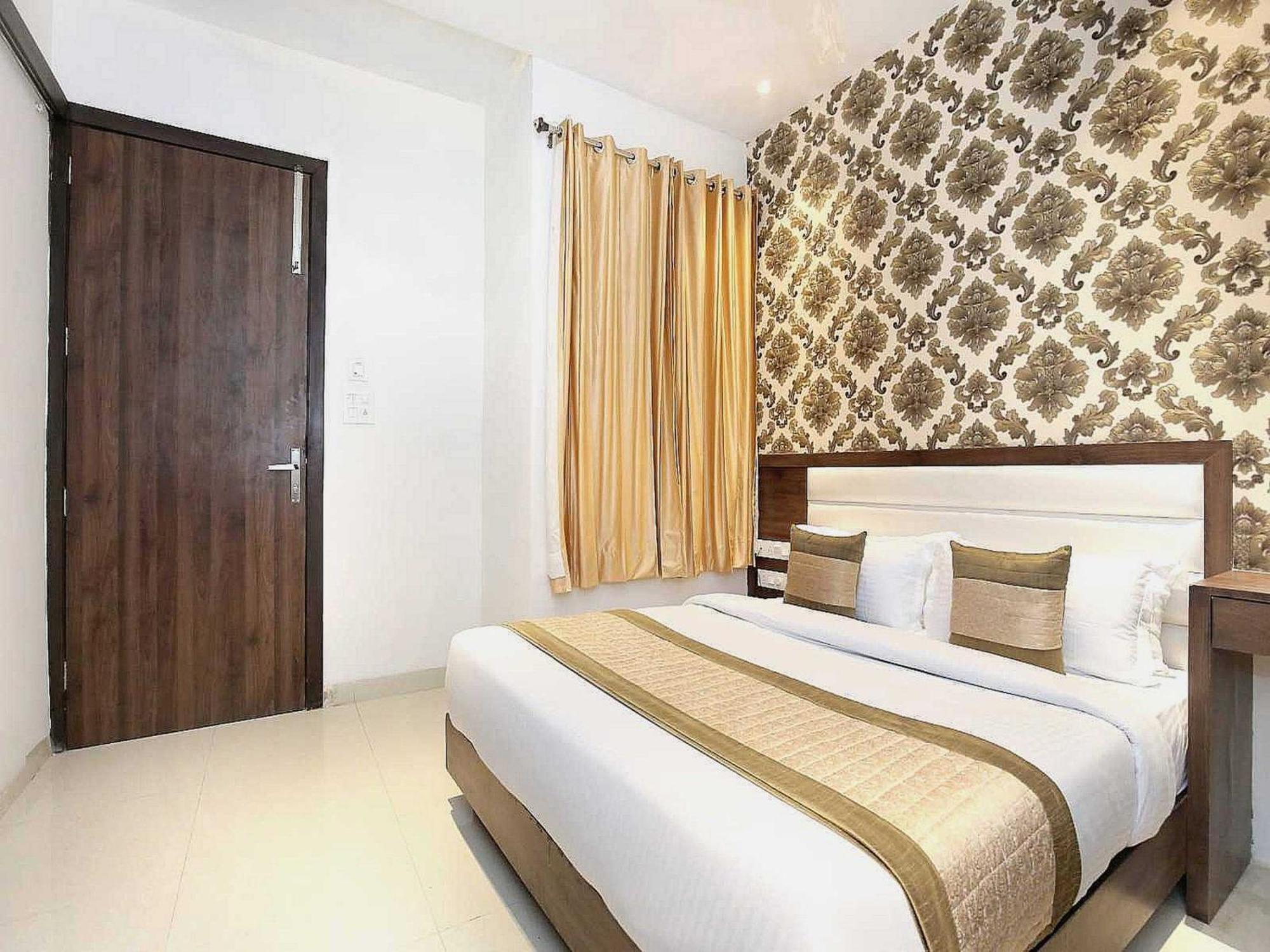 Hotel O Grand Star Amritszár Kültér fotó
