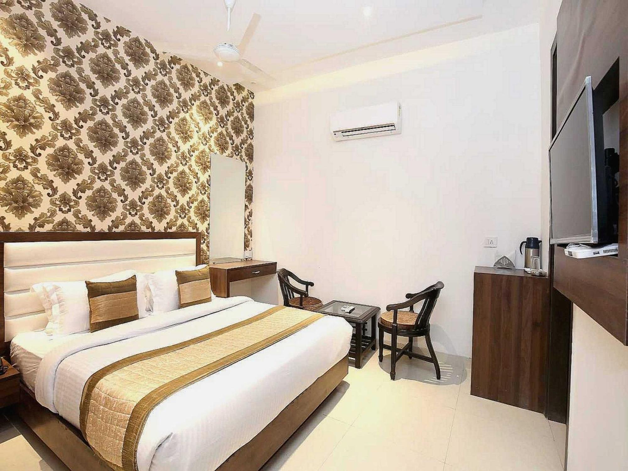 Hotel O Grand Star Amritszár Kültér fotó